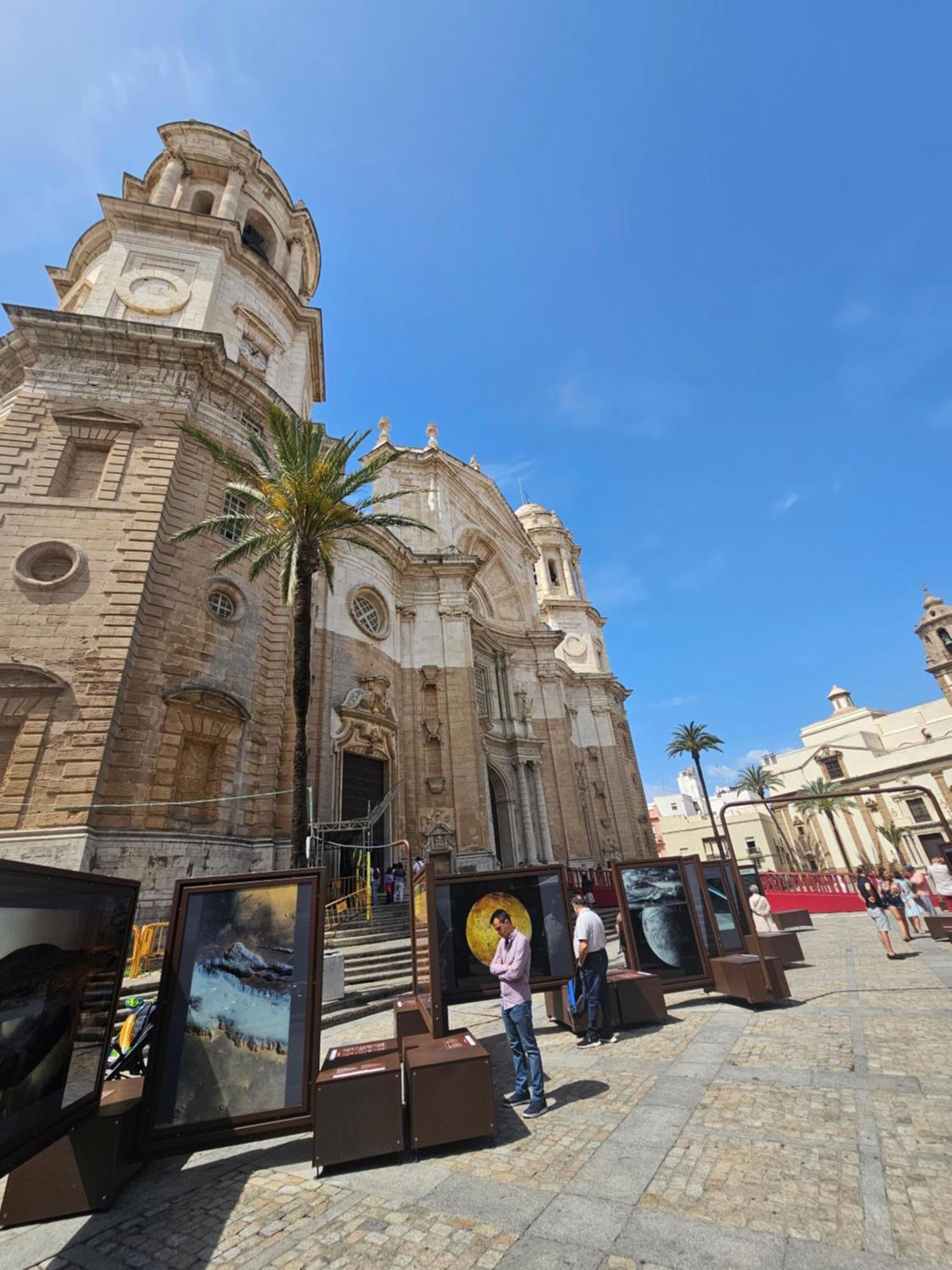 Apartamentos Plaza Santo Domingo Cadiz Exterior photo